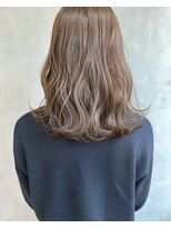 キチ(kichi.)&nbsp;[kichi.] ミディアム×くすみベージュ