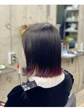 蜃気楼 （（（蜃気楼）））切りっぱなしボブとパープルの毛先カラー