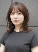王道可愛い大人の外ハネくびれミディアム×秋のブラウンカラー