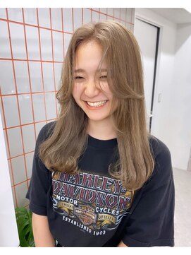 ペレ 渋谷(PELE) ウルフ/マチルダボブ/ピンクベージュ/インナーグレージュ/渋谷