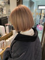 コワファーストナガサキシャンプーボーイ(COIFF1RST NAGASAKI SHAMPOO BOY)&nbsp;ミルクティーカラー/ミルクティーベージュ/長崎/ブリーチカラー