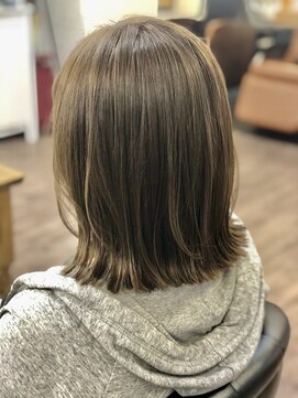 月と星 髪質改善縮毛矯正×外ハネセミディボブ