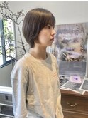 20代30代40代抜け感ショートレイヤーミルクティベージュ