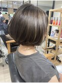 丸みボブ×ハイライト