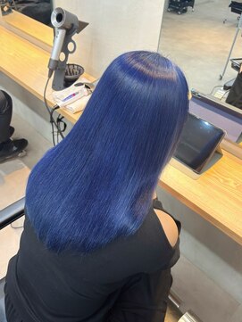 トゥイン 八王子(TWIN) サファイアブルー ブリーチカラー