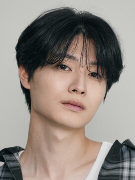 フィフス 仙台(fifth) 仙台フェザーパーマセンターパートニュアンスパーマ刈り上げ30代