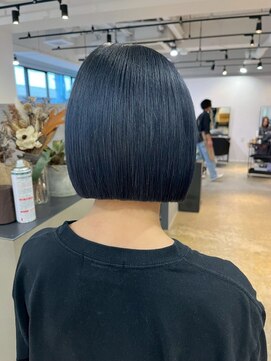 メリー オオサカ(Merly Osaka) blue black bob