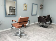 プライベートな空間で丁寧に施術させていただきます。