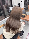 ヘーゼルナッツベージュ
