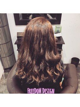 フリーダムデザイン(FreeDoM Design hair&nail) イルミナカラー・コーラルカラー【F.D 代々木上原/幡ヶ谷/渋谷】
