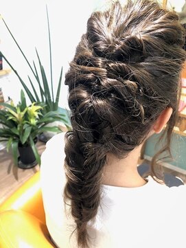 ルアナ(Luana) 《Luana》結婚式ヘアセット◇編みおろしスタイル