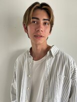 セーヌプラス(CEINE+)&nbsp;メンズカット/センターパート/ハイライト/韓国