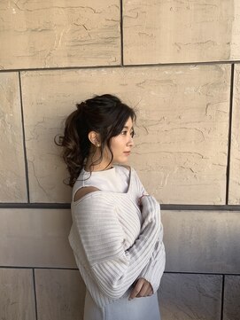 アフィナー(Afinar) ポニーアレンジ