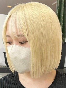 ウィコ 新宿(WICO) ホワイトブロンド[新宿駅/チョコレート/ダブルカラー]