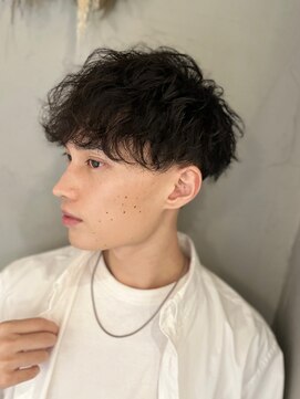 ニュイ(Nuii) 2ブロックマッシュ×波巻きスパイラルパーマ