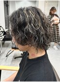 ツイストスパイラルパーマツーブロック刈り上げメンズマッシュ