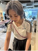 シアーブルーとウルフカット