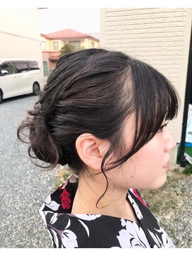 スリーヘアーデザインズ(Three Hair Designs) a