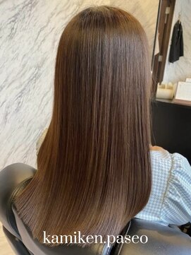 カミケンパセオ(kamiken.paseo) 圧倒的艶髪美人×さらさらストレートロング【カミケンパセオ】