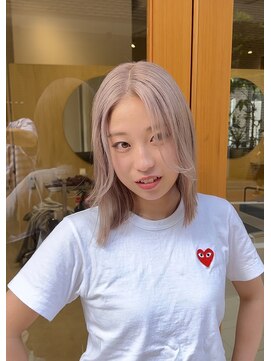 スタン 渋谷(Stam) ミルクティーホワイトベージュレイヤーケアブリーチハイトーン