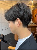 〈○16〉センターパートアップバングツーブロックメンズスパイラ