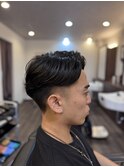 ◆色気と抜け感をまとったセンターパートフェード