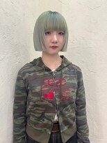 ロックス バイ マグ 松本(rocks BY MAG)&nbsp;ハイトーンホワイトブロンド×韓国風切りっぱなし小顔ボブ