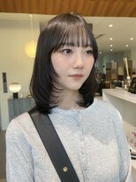 ローレンアオ(LOREN AO)&nbsp;着物ヘア/ダークアッシュ/ミディアムレイヤーカット/似合わせ