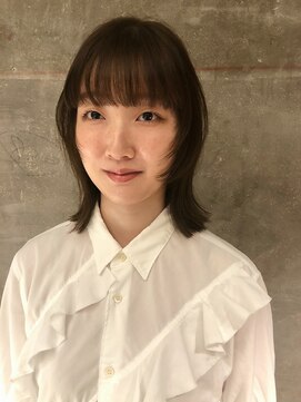 ハマモト オリーブベージュカラーとレイヤー