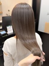 ≪イルミナカラー≫・・・ファン多数☆★ダメージを抑えながら、艶のあるオシャレカラーを楽しめる♪♪
