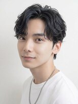 シーナ バイ マグ(siina. by Mag)&nbsp;30代からの大人色気センターパート/束感ヘア