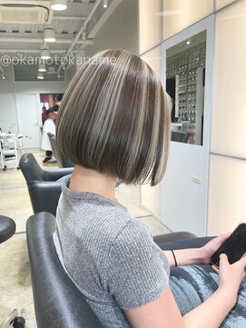 バズ ヘアーメイク(buzz Hair make) プツンと切りっぱなしボブ&ハイライトカラー