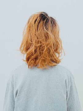 カラーサロンビスカリア 相模原エリア 淵野辺駅店(Color salon Biscaria) ウルフミディアム