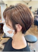 20代30代40代抜け感ショートレイヤーミルクティベージュ