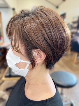 ヘアーレナータ 八王子(HAIR RENATA) 20代30代40代抜け感ショートレイヤーミルクティベージュ