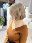 大人可愛いセンター分けボブ×ホワイトベージュミルクティー☆5
