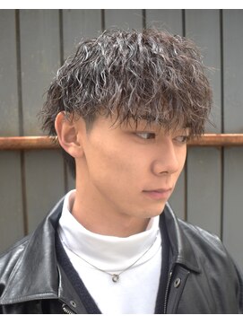 フリーク バーバーショップ 都島店(FREAK BARBER SHOP) ソフトツイスト ツーブロックマッシュ ツイストスパイラル