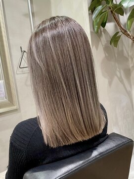 ロナバイソル(lona by SoL) 美髪ストレートカット/ブラウン