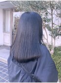 透明感あふれるシアーブラック