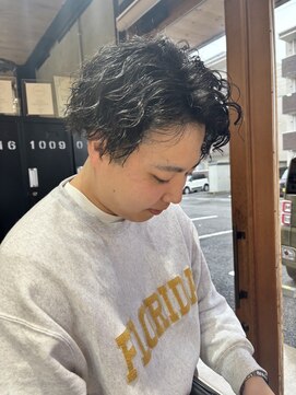 マウナロア(MAUNA LOA) ツイストスパイラルパーマ