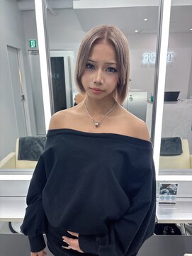 テイス 新宿(TACE) [ホワイトグレージュ/ミニウルフ/チェリーブラウン/新宿]