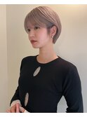 ショートボブ/ホワイトベージュ/ショートヘア/ハイトーン