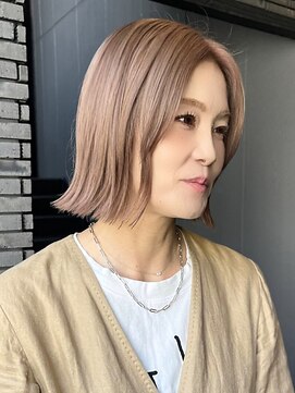 ロティー(loty) ミルクティーベージュ 外ハネボブ くびれヘア 大人ボブ 20代30代