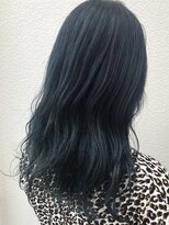 ファーチ(Fir-chi) ブリーチなしでできるネイビーカラー