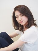毛先ワンカールのセミディースタイル