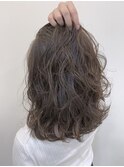ふわふわウェーブ × ミディアム
