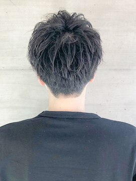 銀座マツナガ 浅草店 黒髪王道ショート無造作ツーブ ロックビジカジ