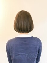 コマド(Comado)&nbsp;自然と丸く収まるナチュラルボブ