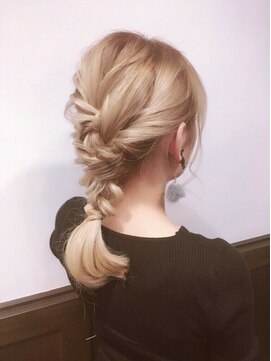 サファイア(SAPPHIRE) 太編みまとめアレンジでどんなシュチュエーションもＧＯＯD(^o^)