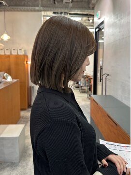 ニール シトロン 名古屋 伏見 丸の内(NEELU citron) 【Neelu__rie】ぱつっとボブ×オリーブベージュ